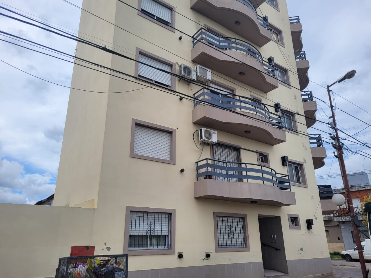 Sarmiento 611